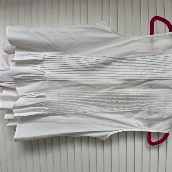 Theory white button down blouse, size L - Picture 3 of 3